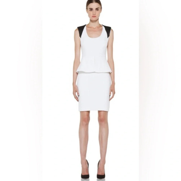XOXO Peplum dress with open back design w/ jeweled shoulders Sz 11/12 Cream/Blk - Picture 7 of 7
